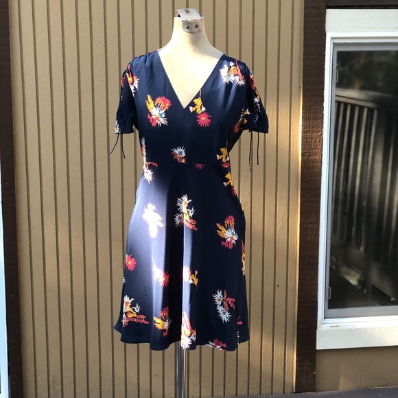Madewell. cactus flower, silk dress. Size 0. - Picture 1 of 6
